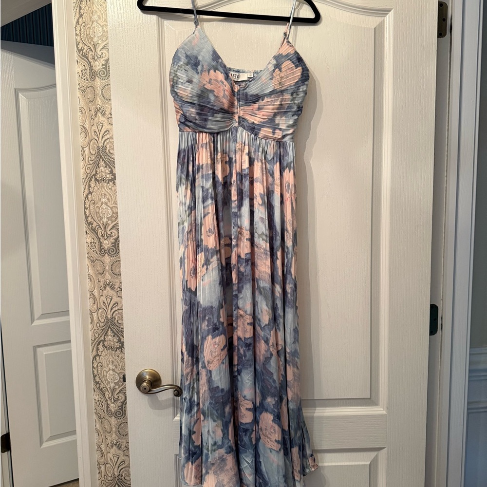 ASTR the Label: Maeve Pleated midi dress XS